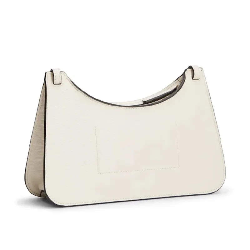 TH MODERN CROSSOVER SOFT CREAM