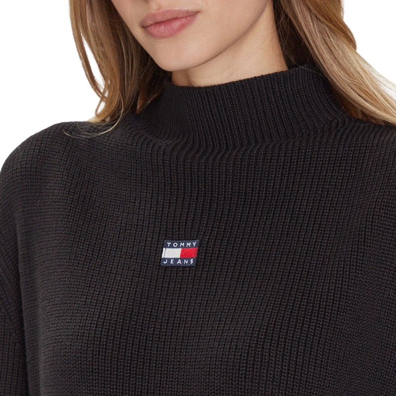 TOMMY MOCKNECK BADGE WHT